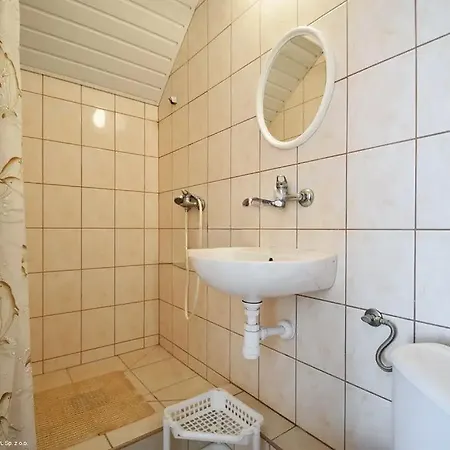 Pod Sumakiem - Nad Morzem ジビジノ