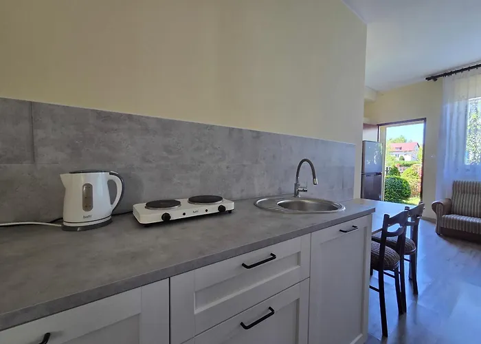 홈스테이 Pod Sumakiem - Nad Morzem 드지비르지노